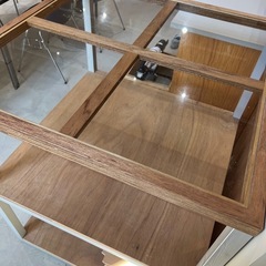 造作ガラス棚 什器の画像