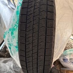 ブリヂストンのスタッドレス　　165/70R14の画像