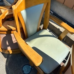 ダイニングセット　テーブル　イス4脚
　　の画像