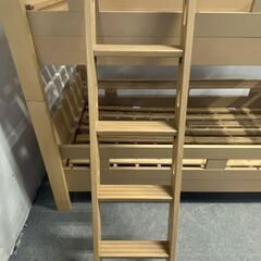 光製作所 子供用2段ベッド シンプル コンパクトデザイン ナチュラル ウッド 寝具 ハシゴ スノコ 中古家具 店頭引取歓迎 R9835の画像