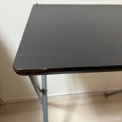 折りたたみテーブルの画像