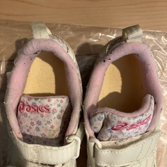 アシックス　子供シューズ　19センチの画像