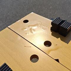 値下げしました　コーナン　万能作業台　2台

の画像