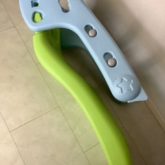 プールと滑り台のセットの画像