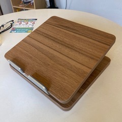 ノートパソコンスタンドの画像
