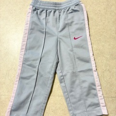 90cm　NIKEジャージセットアップの画像