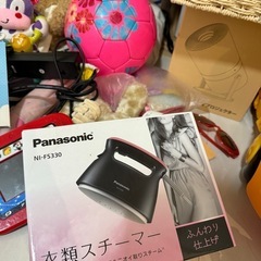 プロジェクター、引き出し(オフィス収納)、アイロン、おもちゃ、食器、鍋etc...の画像
