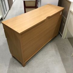【ｼﾞｬﾝｸﾞﾙｼﾞｬﾝｸﾞﾙ金沢店】収納棚 木目調 ナチュラル W(幅)120.0cm×D(奥行き)40.0cm×H(高さ)75.0cm ※クリーニング済みの画像
