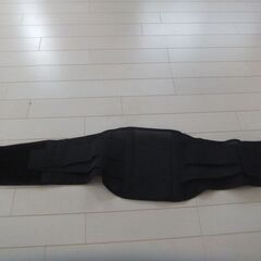 箱入りMAX BELT me black ４L ブラック　腰部固定帯サポーター　日本シグマックス製でメッシュ素材での画像