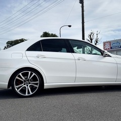 メルセデスE250の画像