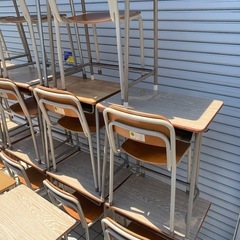 早い者勝ち！　学校の机&イス　1セット ¥2,500の画像