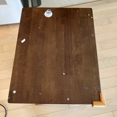折りたたみテーブルの画像