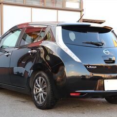 乗出し価格!! 車検2年付 リーフ 28年式 6.2万km 修復歴無し １０セグ スマートキー 電気自動車 禁煙車 ナビ 諸費用コミコミ!の画像