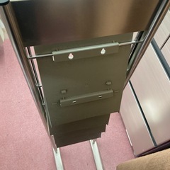 パンフレットスタンドの画像