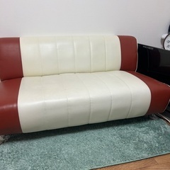 【お取引き交渉中】ソファ　ラグ付き　まだまだ使えます。の画像