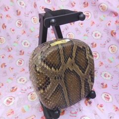 新品未使用17.500円　沖縄三線専用　蛇皮強化(二重張)型チーガと金属台セットの画像