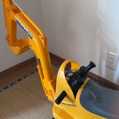 コマツ　ショベルカー
の画像