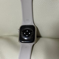 極上品　Apple watch 8 GPSモデル　41mm スターライトの画像