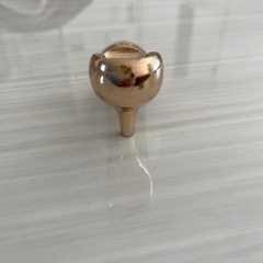 ゴールド ハイヒール ボトルオープナーの画像