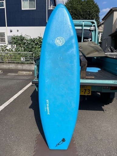 お譲り先決定　
RETRO GROOVE サーフボード　5.11