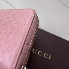 GUCCI 長財布ピンク
の画像