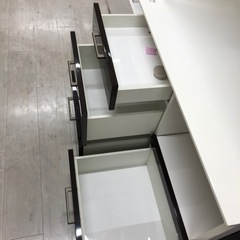 レンジボードサンモアスライド扉ホワイト×ブラウン【トレファク堺福田店】の画像