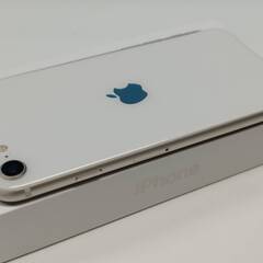 【SIMフリー】iPhone SE 第3世代/128GB/A2782〈MMYG3J/A〉の画像