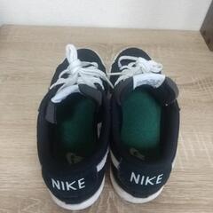 NIKE ｽﾆｰｶｰの画像
