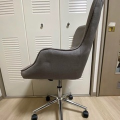 LOWYA デスクチェア の画像