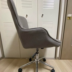 LOWYA デスクチェア の画像