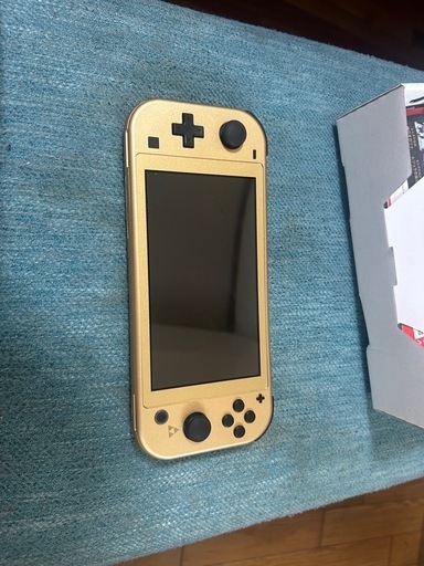【新古品】任天堂スイッチライトハイラルエディション
