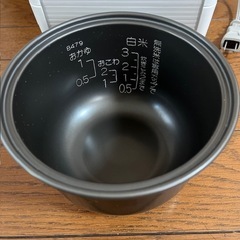  象印炊飯器 NS-NF05 の画像