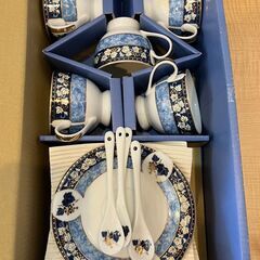 GEORGE　CIÑQ　葡萄柄カップ＆ソーサー5客セットとスプーン５本　トレー付きの画像