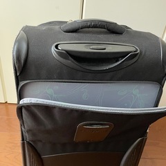 サムソナイトスーツケースの画像