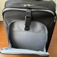 サムソナイトスーツケースの画像