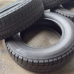 【中古6分】185/70R14 アイスパートナー2BRIDGESTONE冬タイヤスタッドレス14インチの画像
