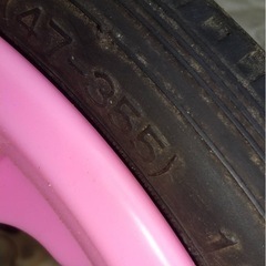 18インチ補助輪付き自転車ピンクの画像