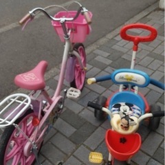 18インチ補助輪付き自転車ピンクの画像