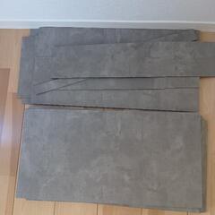 〈無料〉DIY 床材　フロアタイル　※交渉中の画像