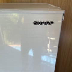 取引中）シャープのノンフロン冷凍冷蔵庫SJ-D15G-Wの画像