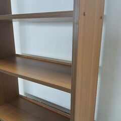 【受渡し済】本棚　高さ160  奥行き30　500円の画像
