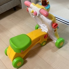 アンパンマンのおもちゃ乗り物の画像