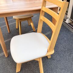 【500】ダイニングテーブル　イス×２脚の画像