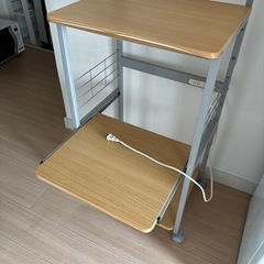 コンセント付き　家電ラックの画像