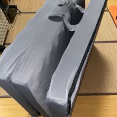 ウレタンフォーム　シングルマットレス三つ折り　Bed＆Matress社製の画像