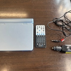 BLUEDOT ポータブルDVDプレーヤー　美品の画像