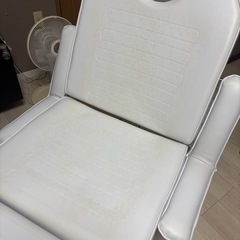 エステサロン ベッドの画像