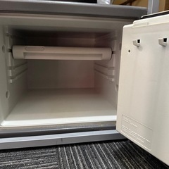 【ジャンク品】SentrySafe 金庫の画像