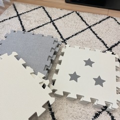 【良品】ニトリジョイントマット14枚の画像