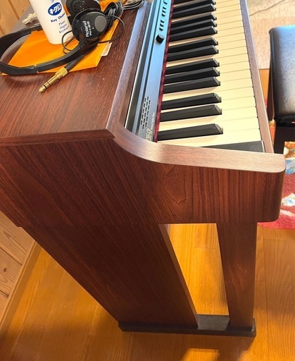 Roland電子ピアノHP205-6P 2008年製 Roland電子ピアノHP205-6P 2008年製